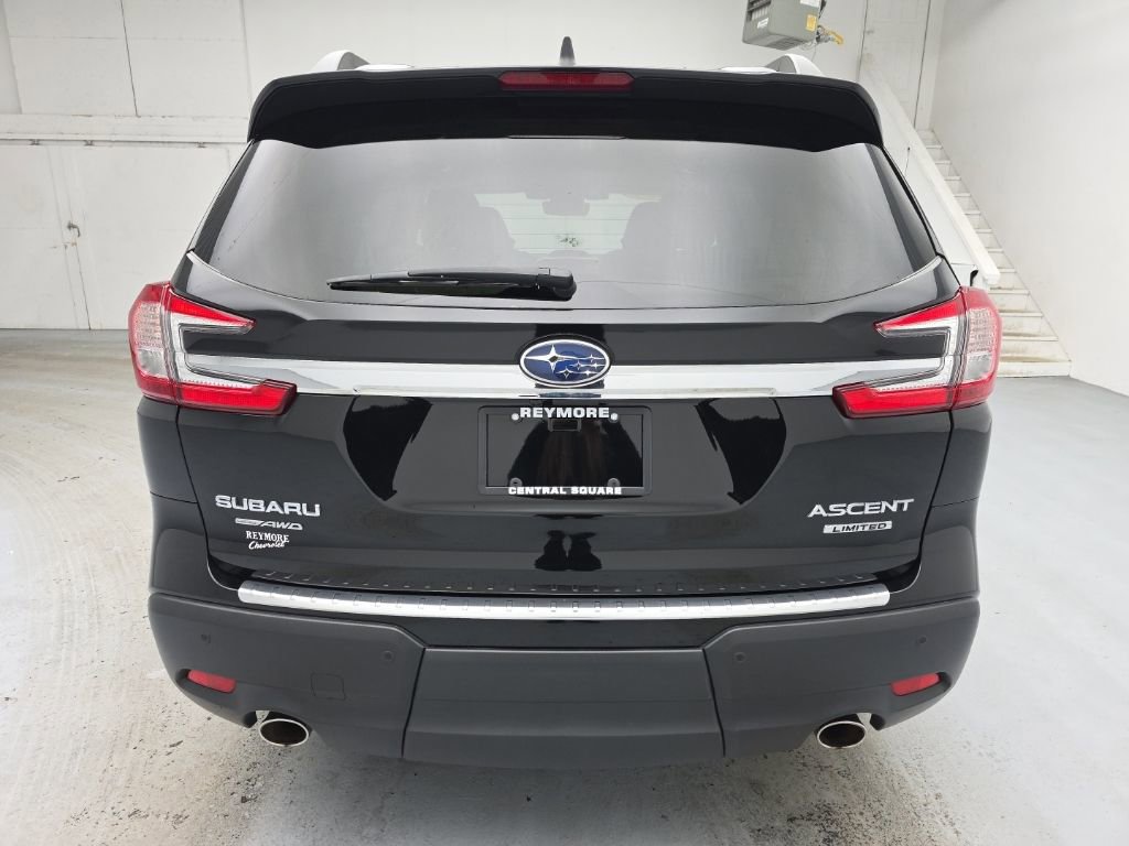 Used 2024 Subaru Ascent Limited image 10