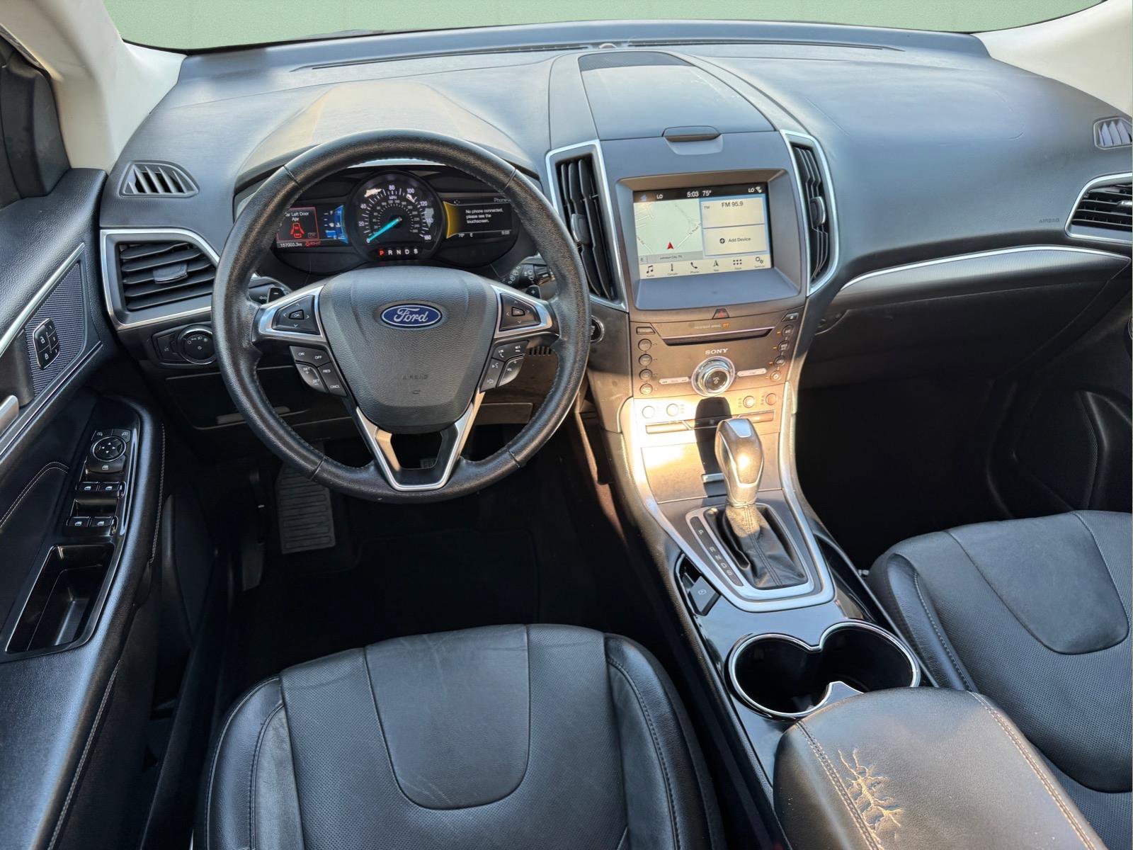 Used 2018 Ford Edge Titanium w/ Equipment Group 301A image 12