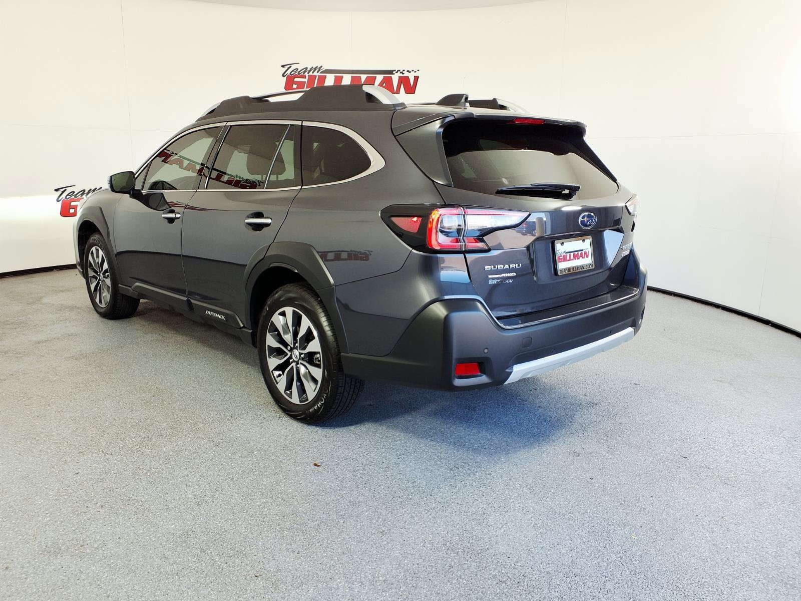 Used 2024 Subaru Outback Touring AWD/4WD image 8