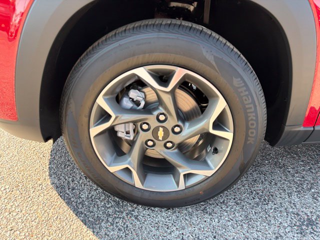 New 2026 Chevrolet Trax LT w/ Sunroof Package FWD image 10