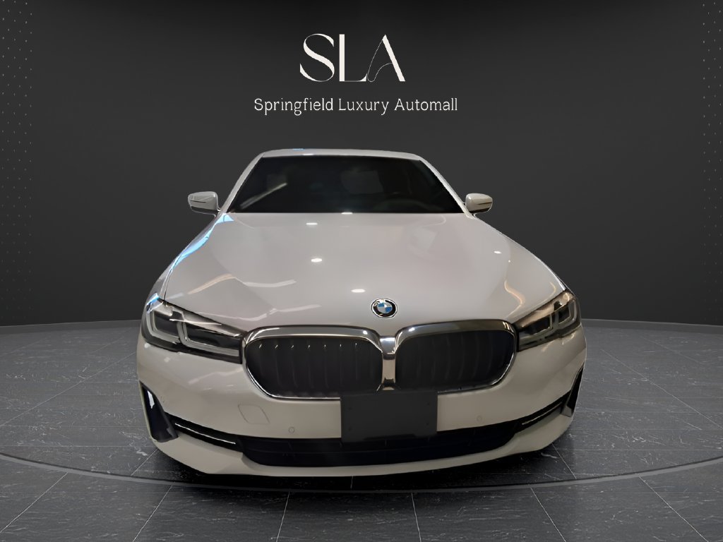 Used 2023 BMW 530i xDrive w/ Premium Package AWD/4WD image 2