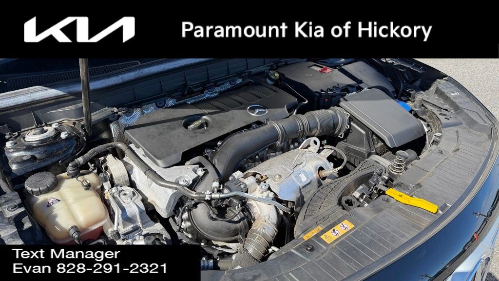 Used 2022 Mercedes-Benz GLB 250 4MATIC image 17