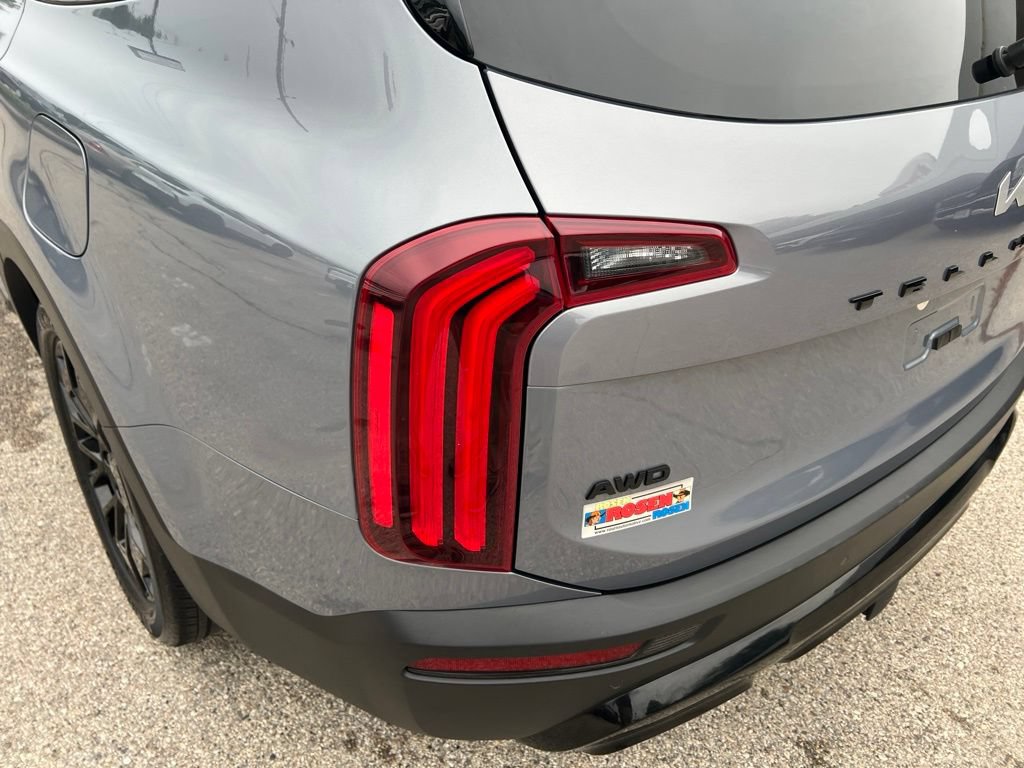 Certified 2022 Kia Telluride SX w/ SX Prestige Package AWD/4WD image 35