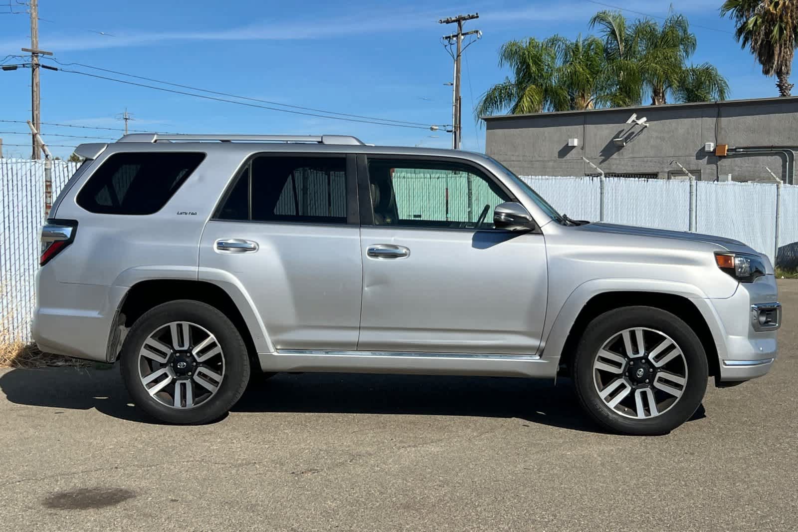Used 2016 Toyota 4Runner Limited AWD/4WD image 6