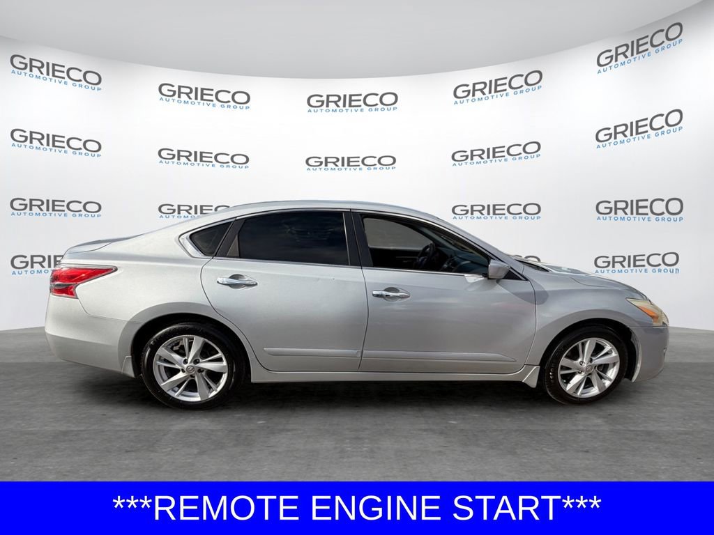 Used 2013 Nissan Altima 2.5 SV FWD image 8