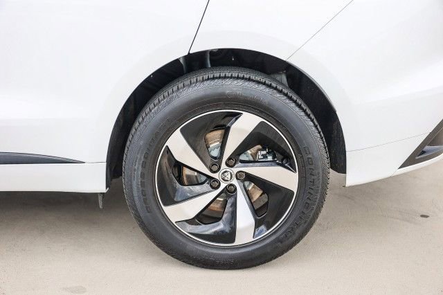 Used 2024 Jaguar F-PACE R-Dynamic S image 9