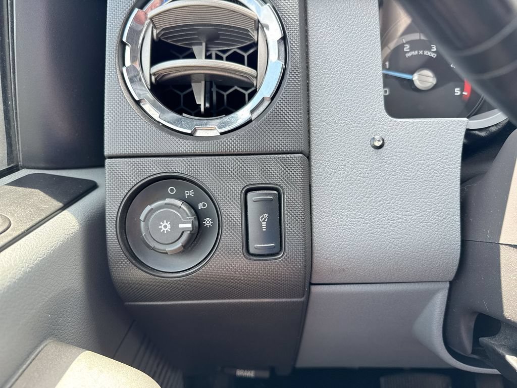 Used 2015 Ford F250 XLT w/ XLT Interior Package RWD image 18
