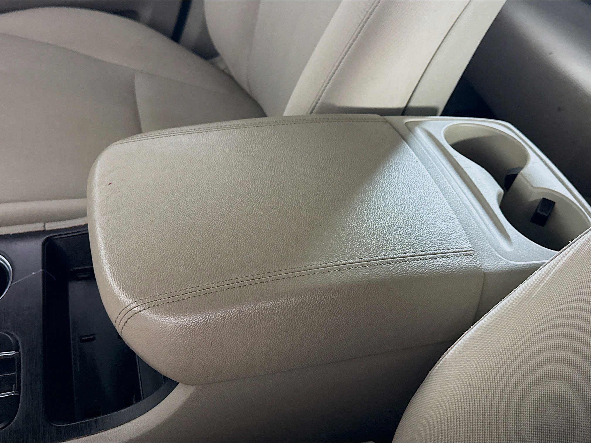 Used 2021 Kia Sedona LX image 18