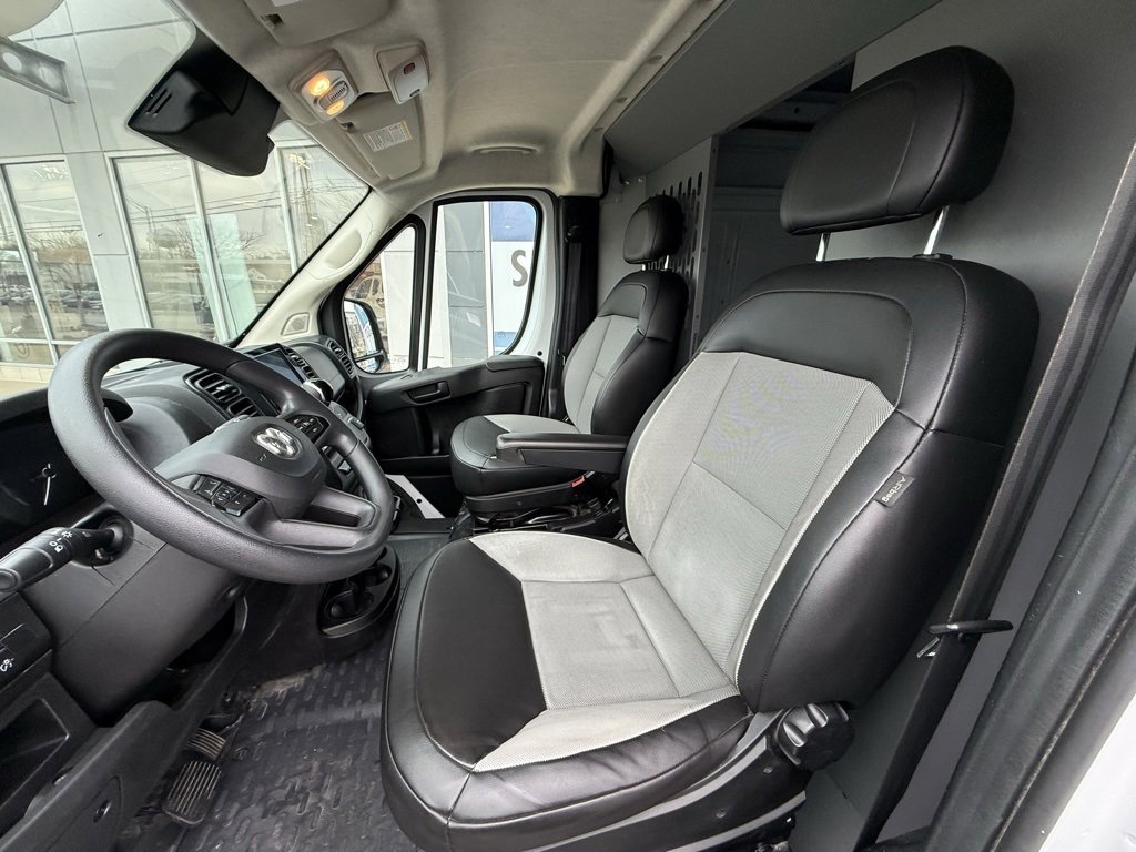 Used 2023 RAM ProMaster 2500 image 7