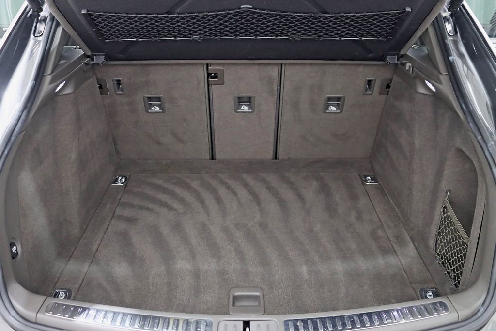 Used 2018 Porsche Macan image 30