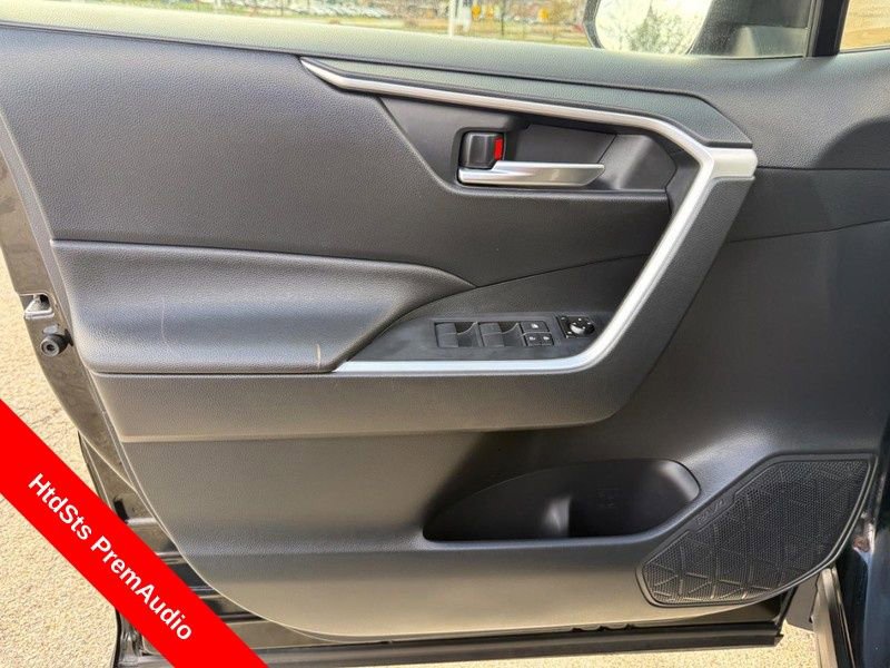 Used 2019 Toyota RAV4 XLE w/ Convenience Package image 19