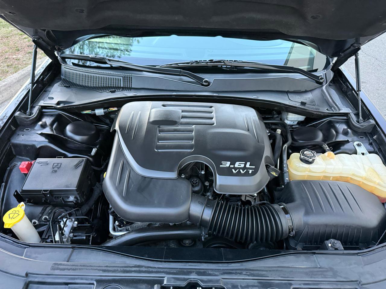 Used 2014 Chrysler 300 image 42