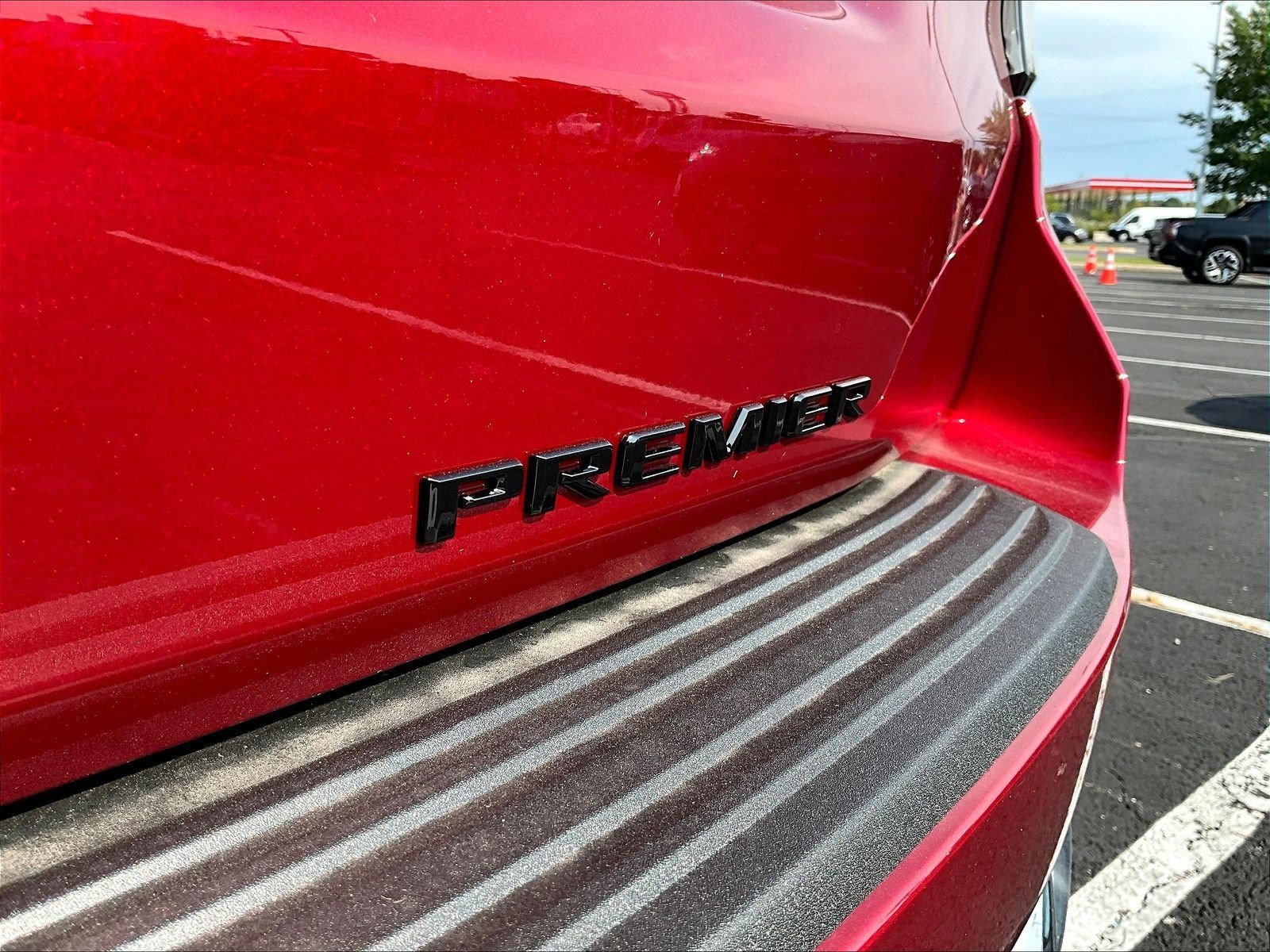 New 2026 Chevrolet Suburban Premier AWD/4WD image 14