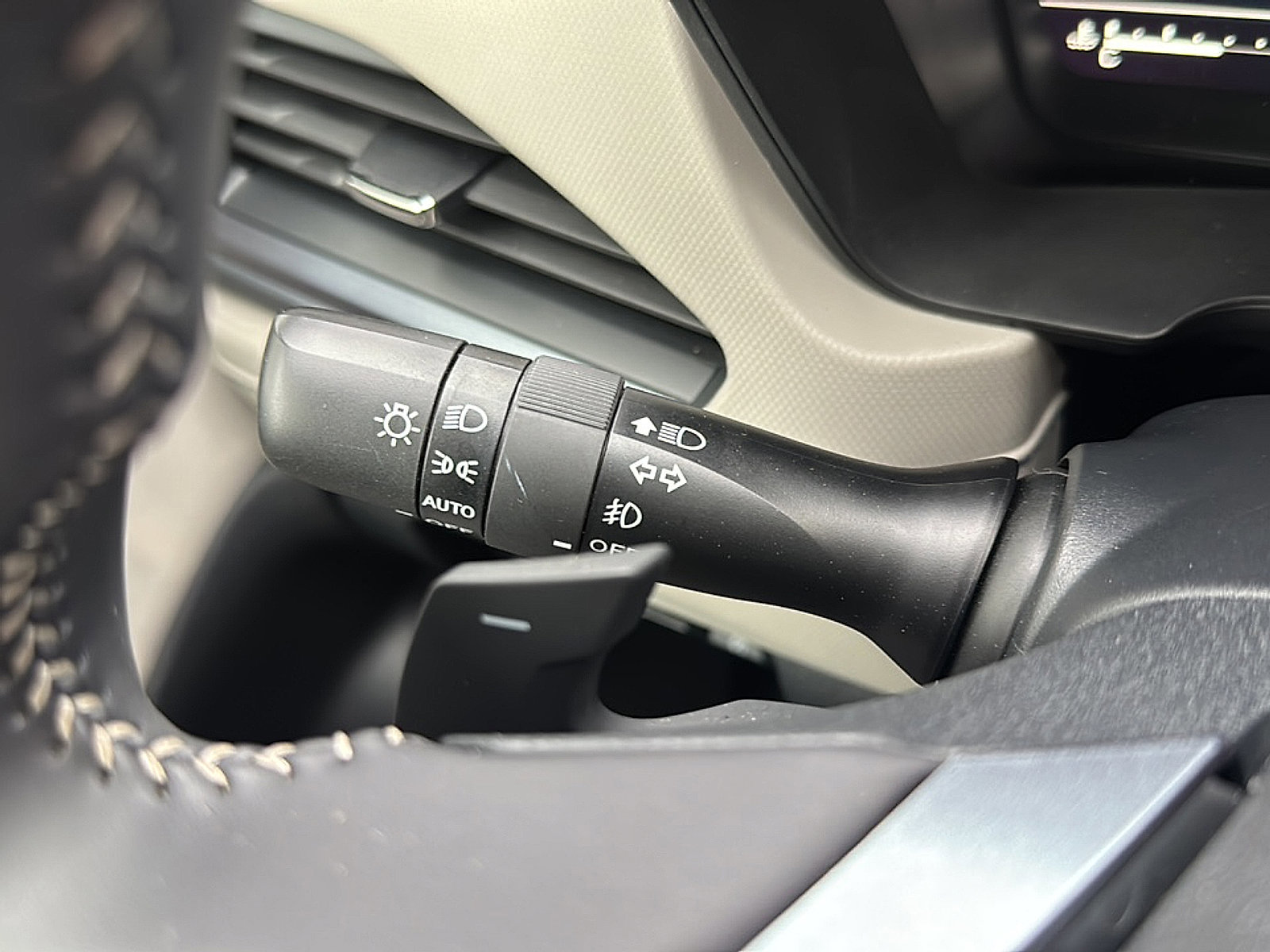 Certified 2025 Subaru Forester Limited w/ Protection Package (1PH) image 37