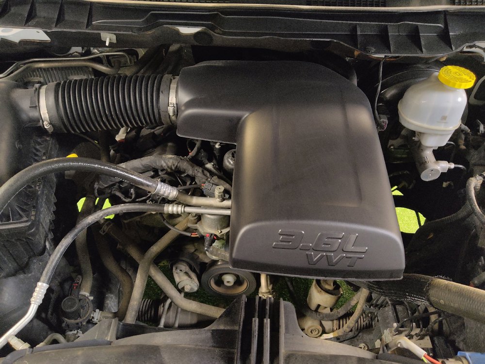 Used 2022 RAM 1500 Classic SLT RWD image 30