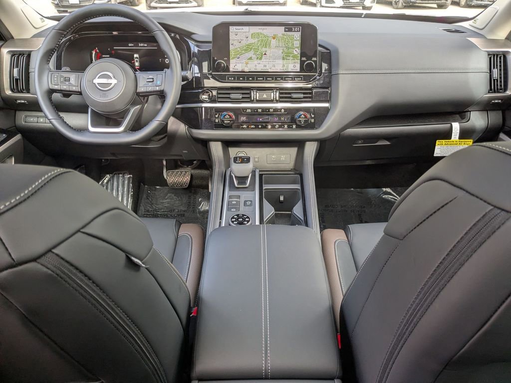 New 2025 Nissan Pathfinder Platinum w/ Cargo Package image 24