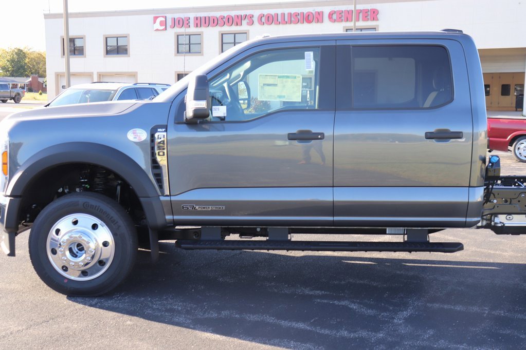 New 2026 Ford F450 XLT w/ XLT Value Package image 8