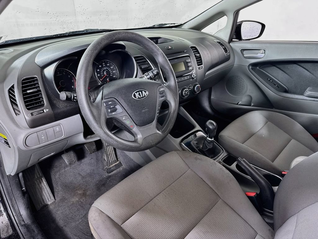 Used 2017 Kia Forte LX FWD image 9