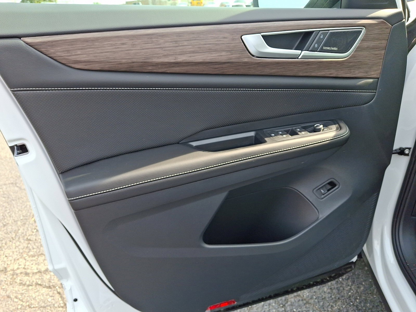 New 2026 Volkswagen Atlas SEL Premium R-Line image 8