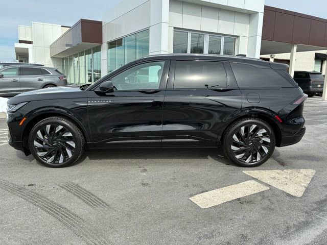 Used 2024 Lincoln Nautilus Reserve w/ Jet Appearance Package (87T) image 2