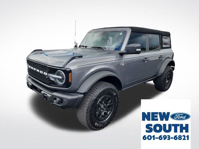 Used 2023 Ford Bronco Wildtrak image 2
