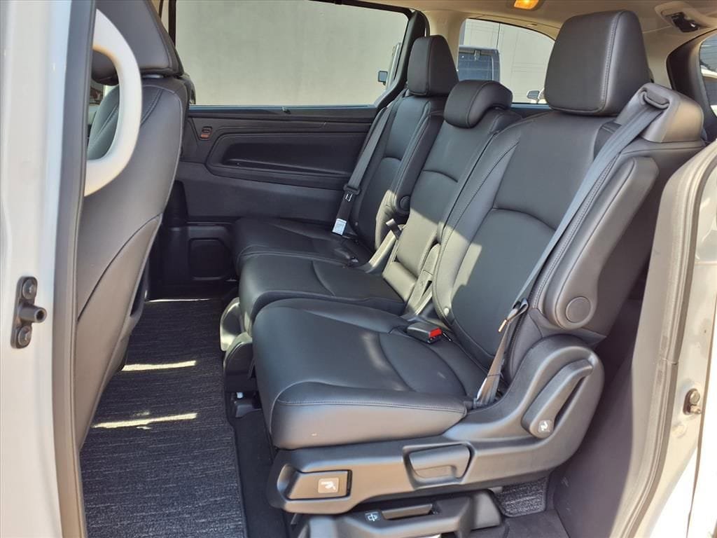 Used 2025 Honda Odyssey EX-L image 12