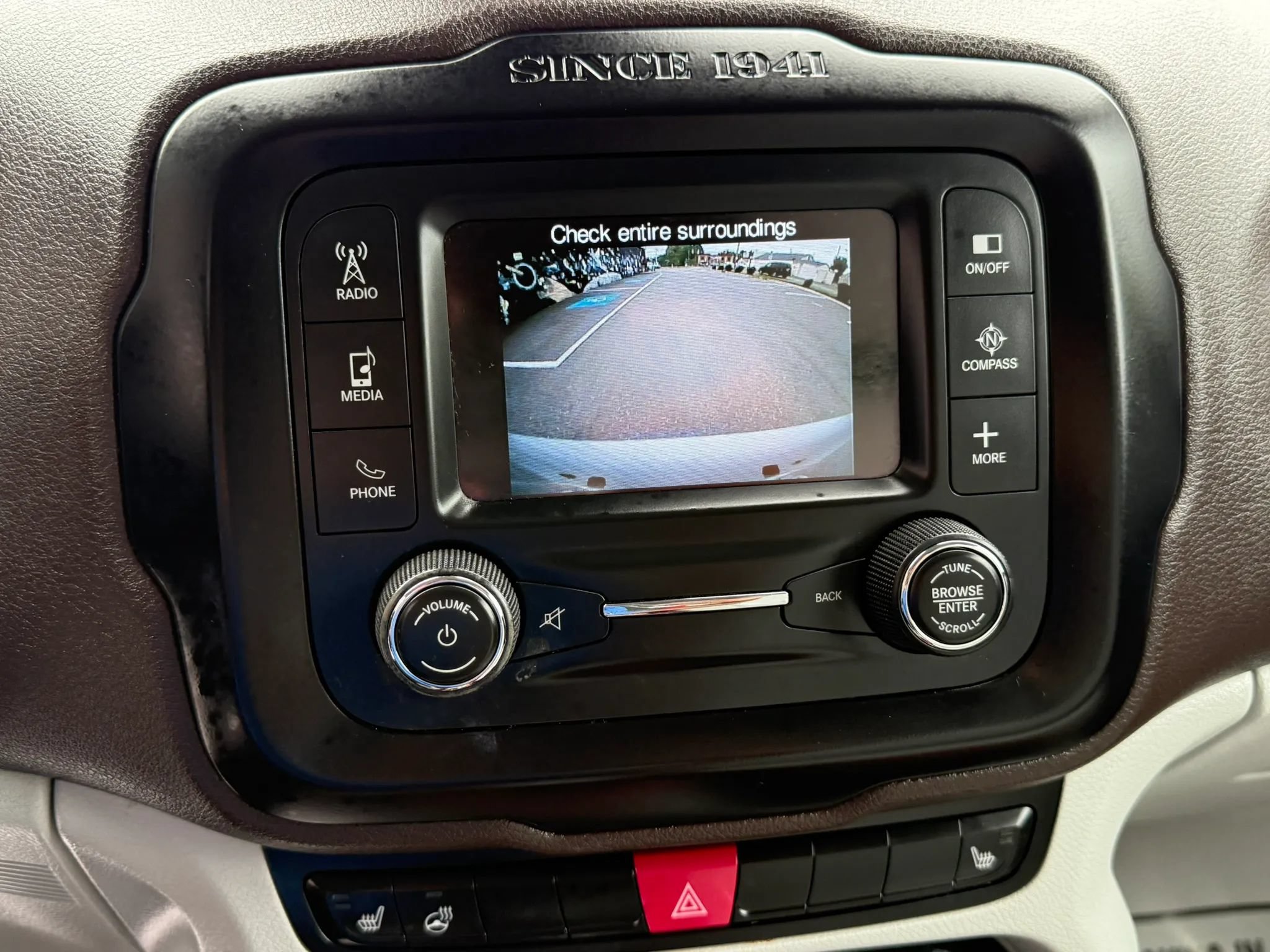 Used 2015 Jeep Renegade Limited AWD/4WD image 7