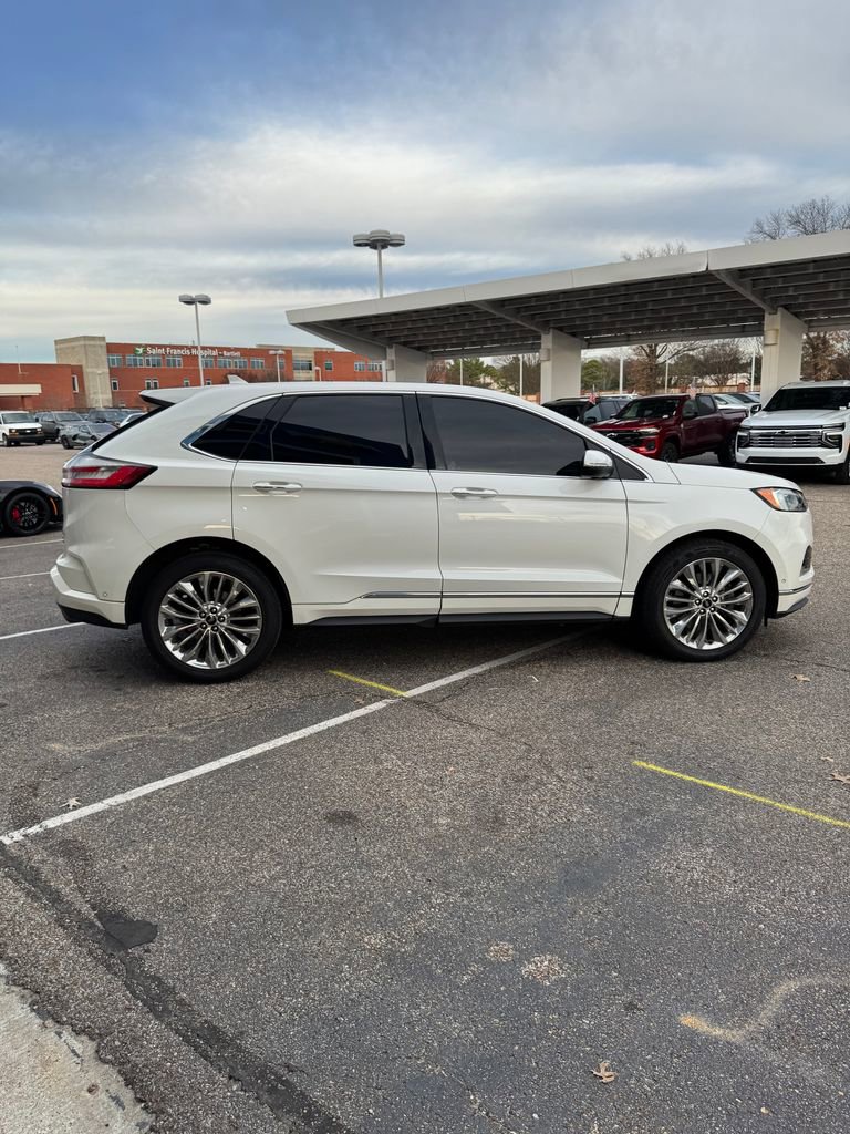 Used 2020 Ford Edge Titanium w/ Equipment Group 301A image 8