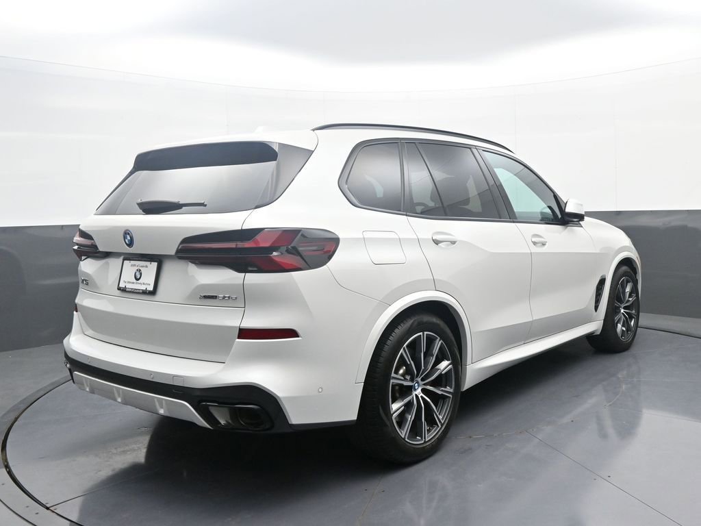Used 2024 BMW X5 xDrive50e w/ Executive Package AWD/4WD image 7