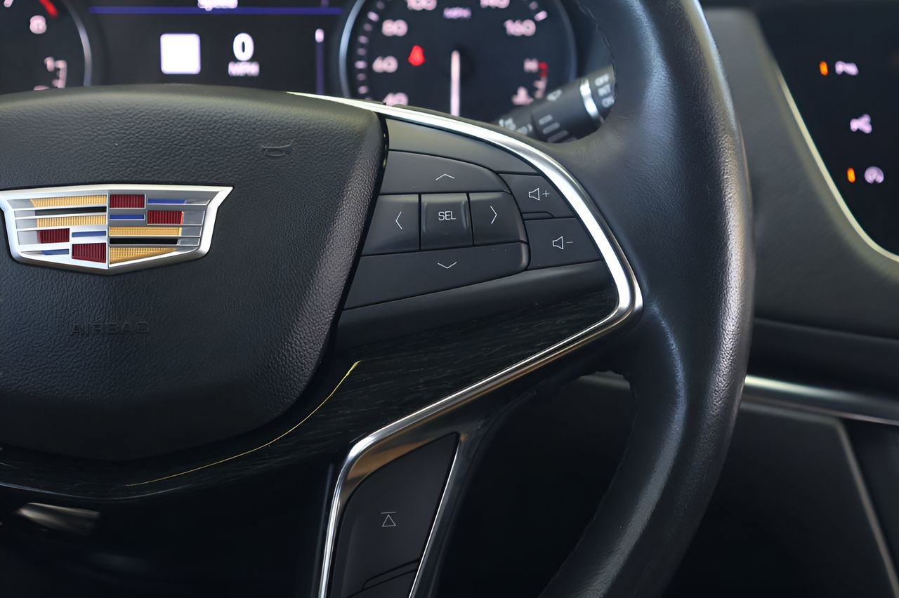 Used 2023 Cadillac XT5 Premium Luxury w/ Technology Package FWD image 20