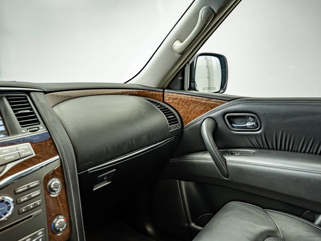Used 2017 INFINITI QX80 4WD w/ Driver Assistance Package image 31