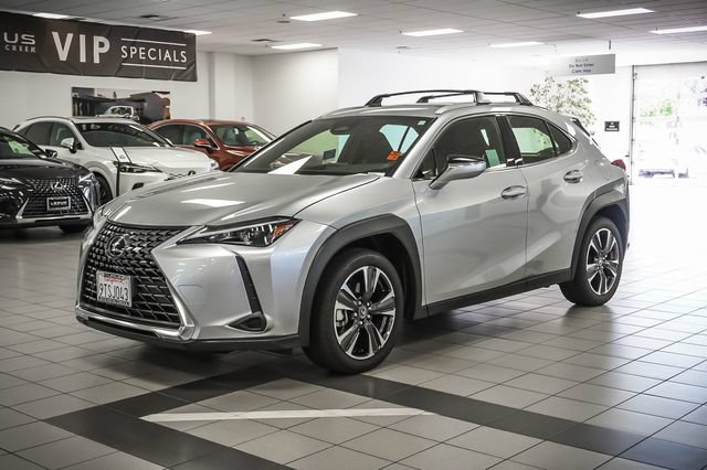 Certified 2025 Lexus UX 300h FWD w/ Accessory Package (Z2) image 4