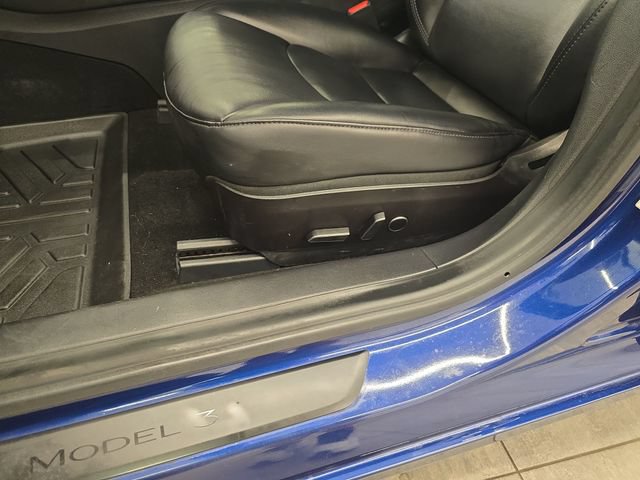 Used 2021 Tesla Model 3 Standard Range Plus RWD image 27