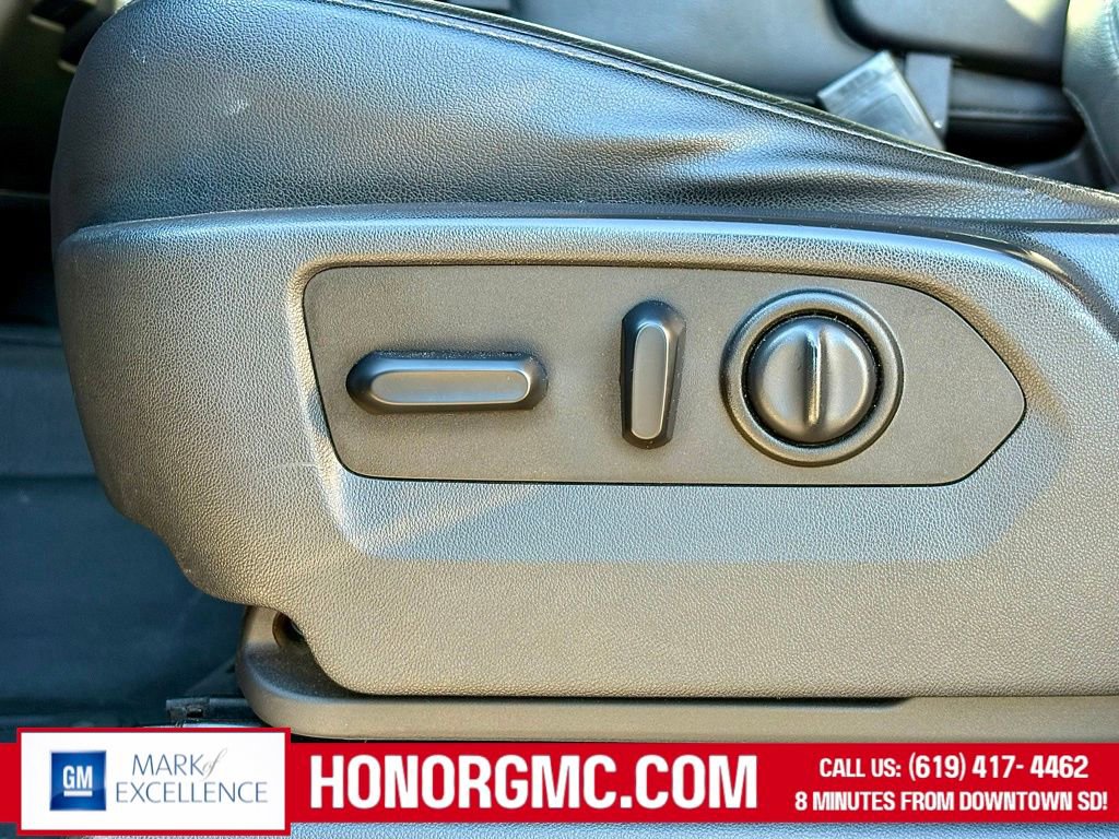 Used 2019 GMC Sierra 1500 SLT w/ X31 Off-Road Package image 12