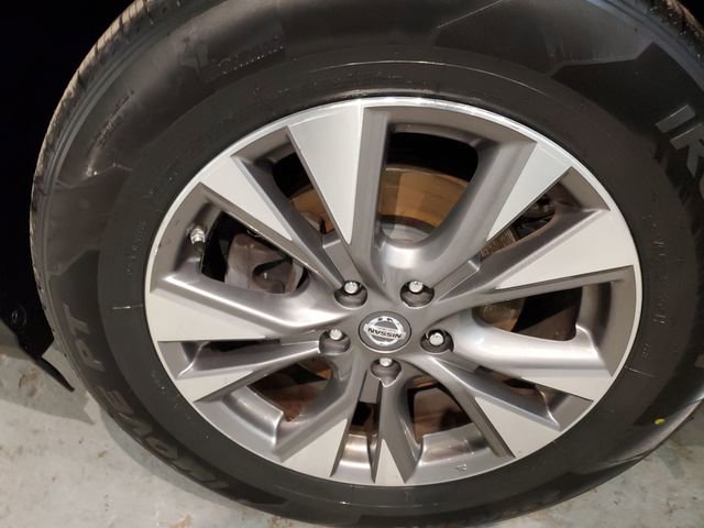 Used 2018 Nissan Murano S image 28