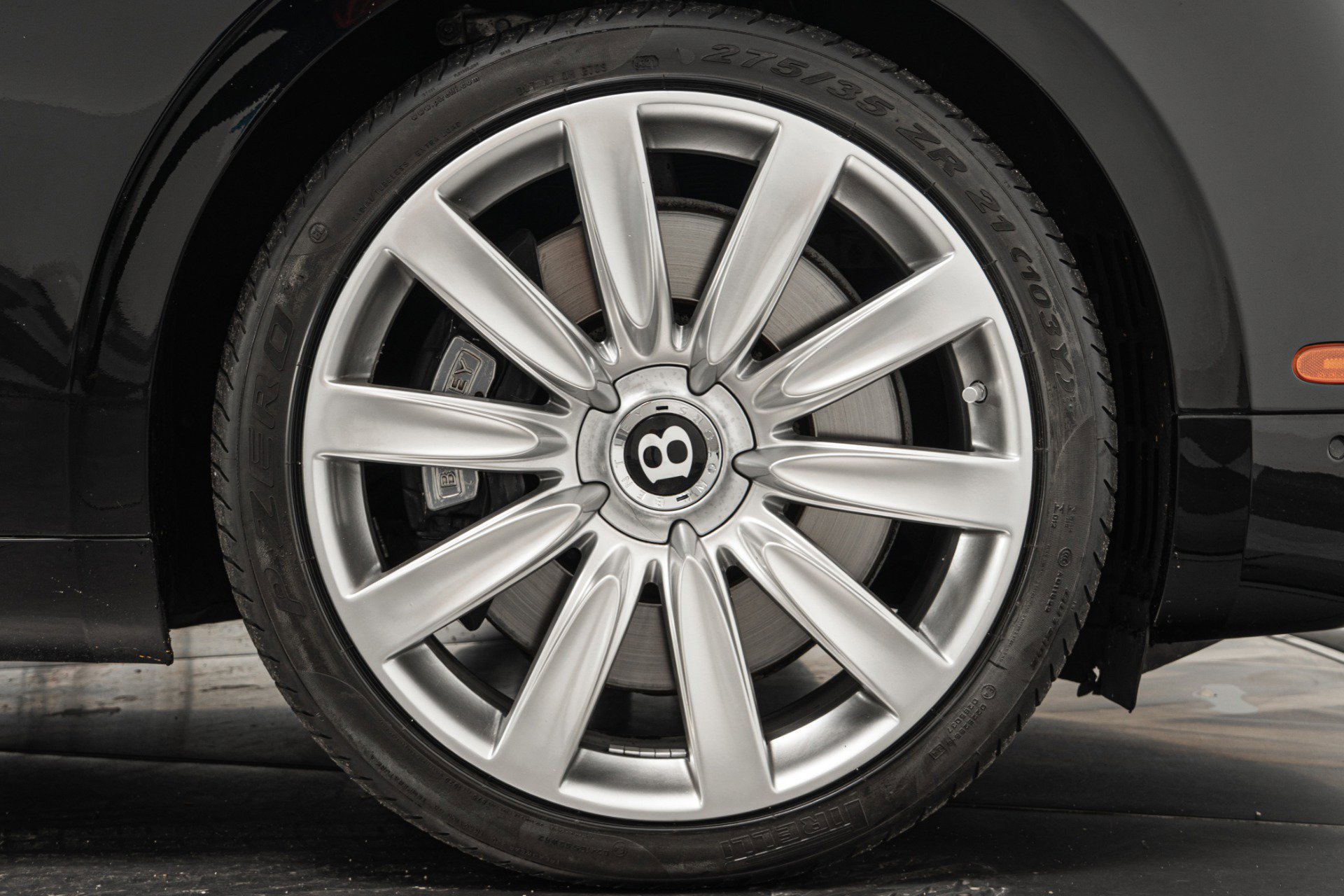 Used 2015 Bentley Flying Spur W12 image 41