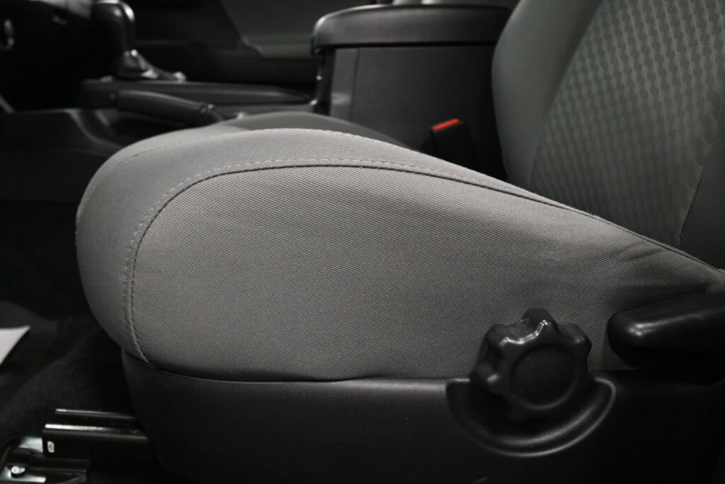 Certified 2021 Toyota Tacoma SR image 10