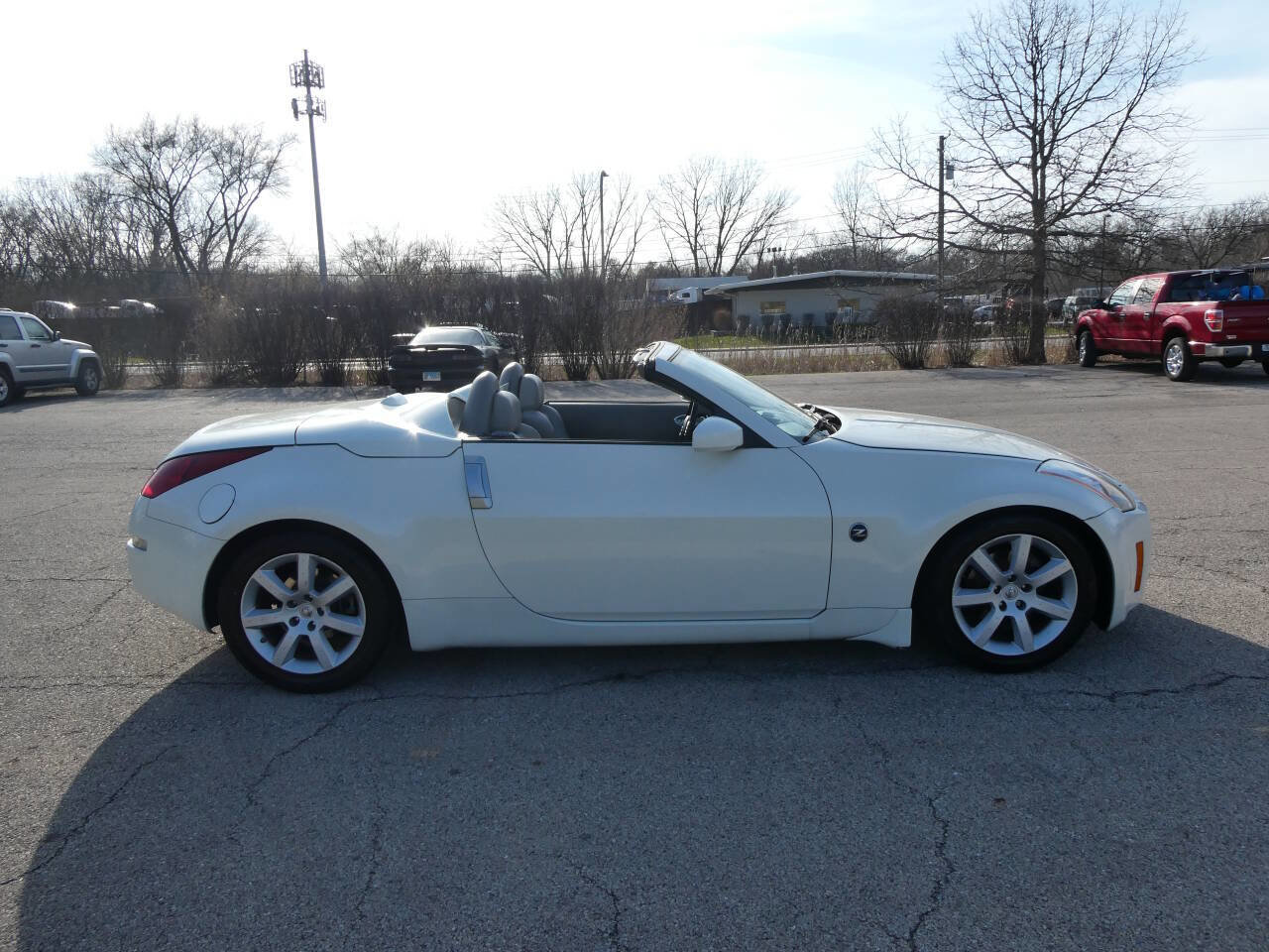 Used 2005 Nissan 350Z Touring image 4