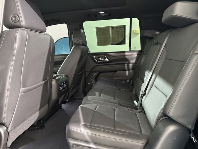 Used 2023 Chevrolet Suburban Z71 w/ Luxury Package AWD/4WD image 15