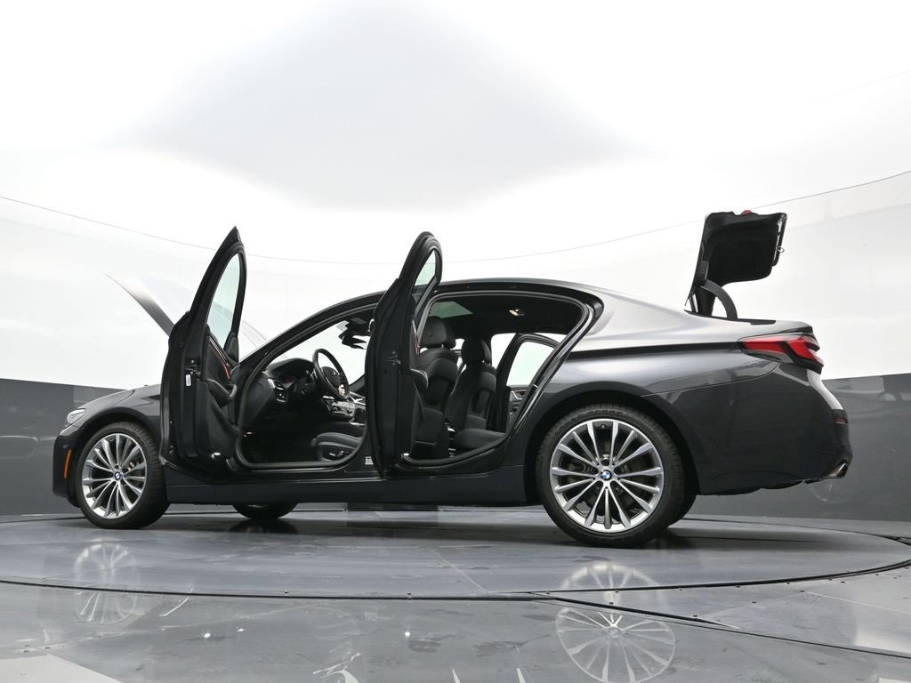 Used 2023 BMW 530i xDrive w/ Premium Package image 42