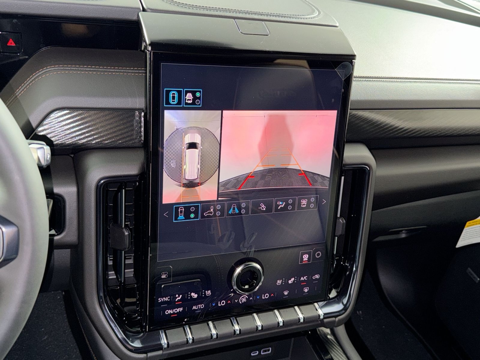 New 2026 GMC Yukon XL AT4 w/ AT4 Premium Plus Package AWD/4WD image 19