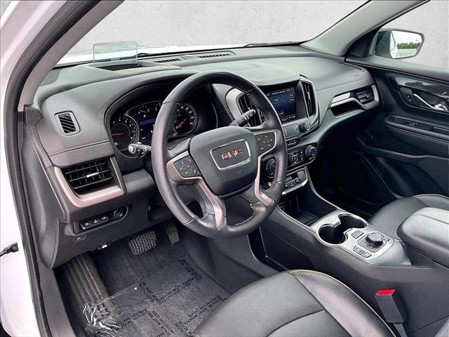 Used 2022 GMC Terrain AT4 w/ Tech Package AWD/4WD image 14