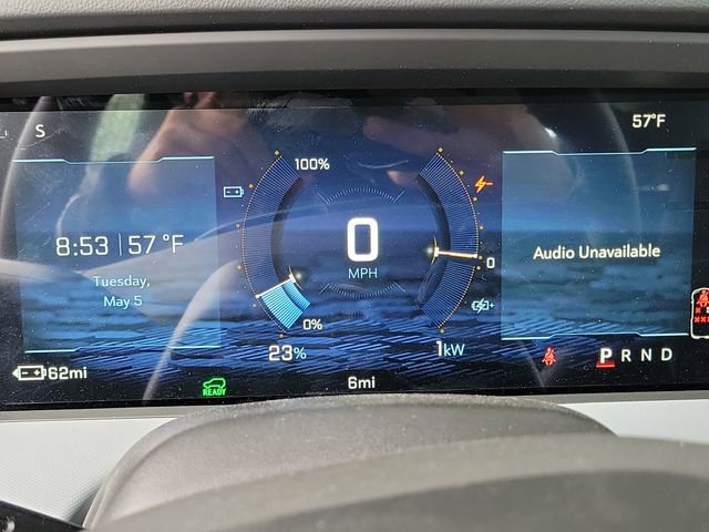 New 2027 Chevrolet Bolt LT w/ Comfort Package FWD image 10
