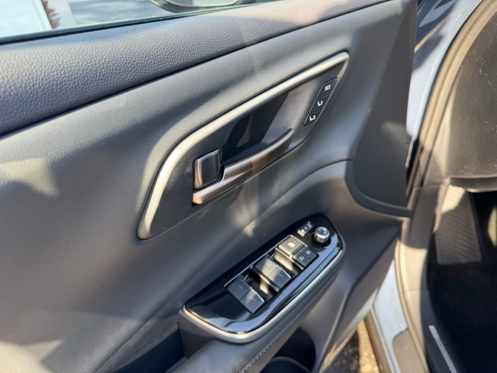 New 2026 Toyota Crown Signia image 17