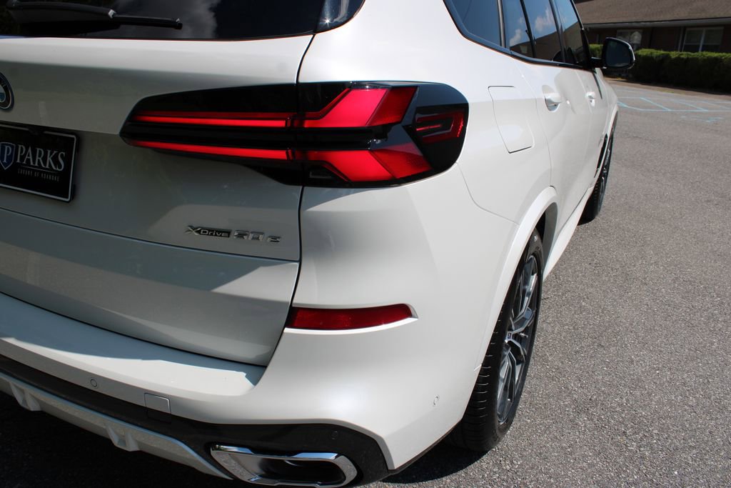 New 2026 BMW X5 xDrive50e w/ M Sport Package image 51