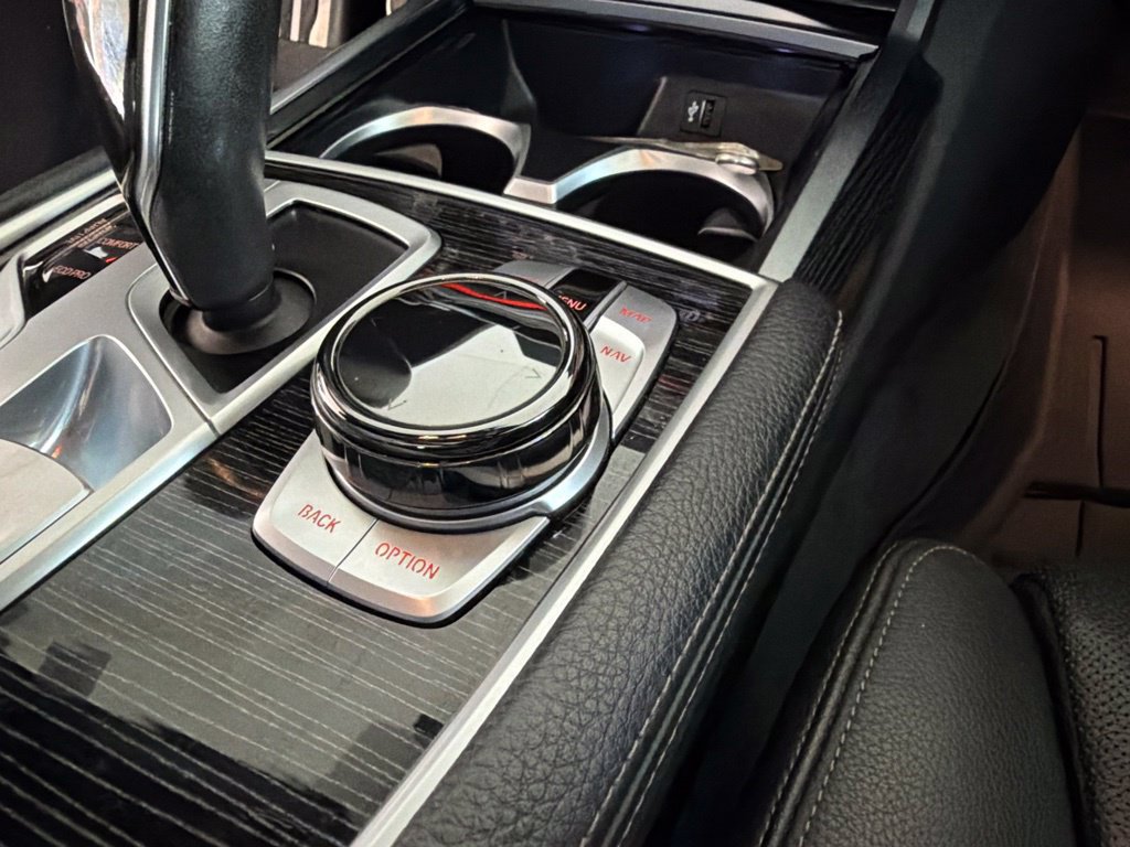 Used 2019 BMW 740i xDrive w/ Executive Package AWD/4WD image 54