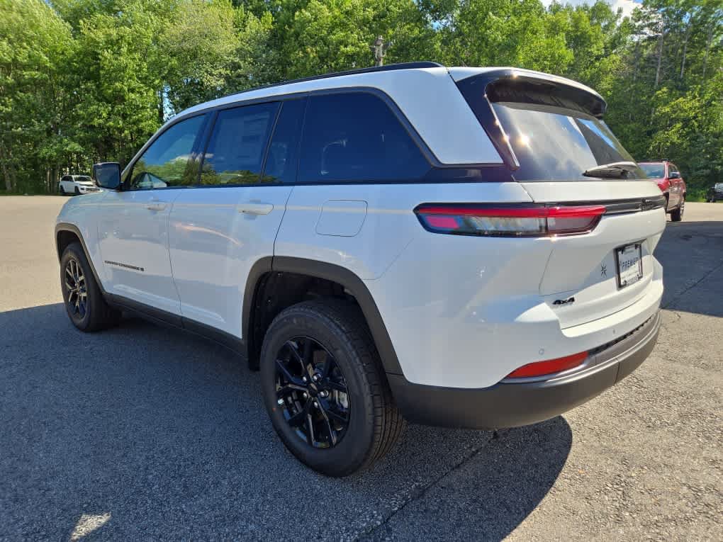 New 2026 Jeep Grand Cherokee Altitude AWD/4WD image 6