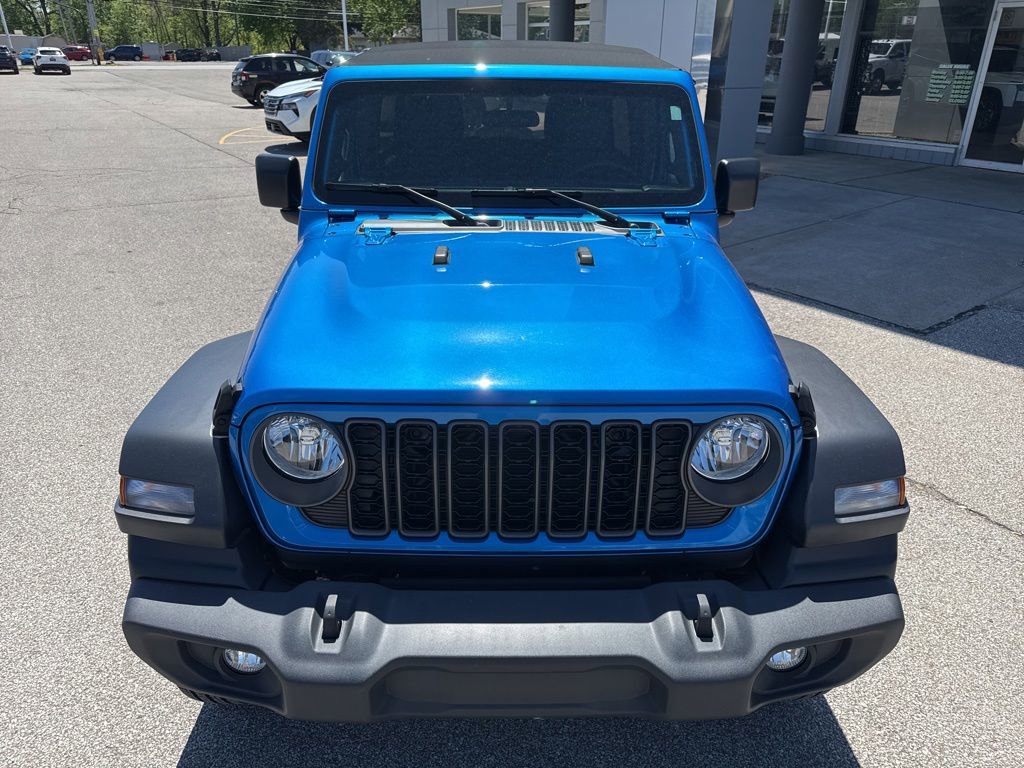 Used 2024 Jeep Wrangler Unlimited Sport AWD/4WD image 10