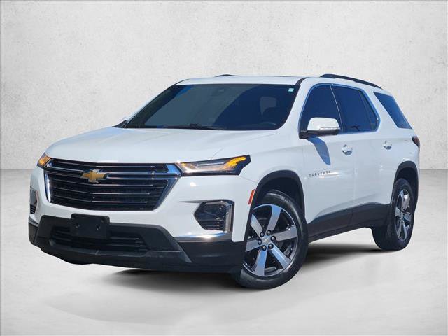 Certified 2023 Chevrolet Traverse LT w/ LT Premium Package AWD/4WD image 4