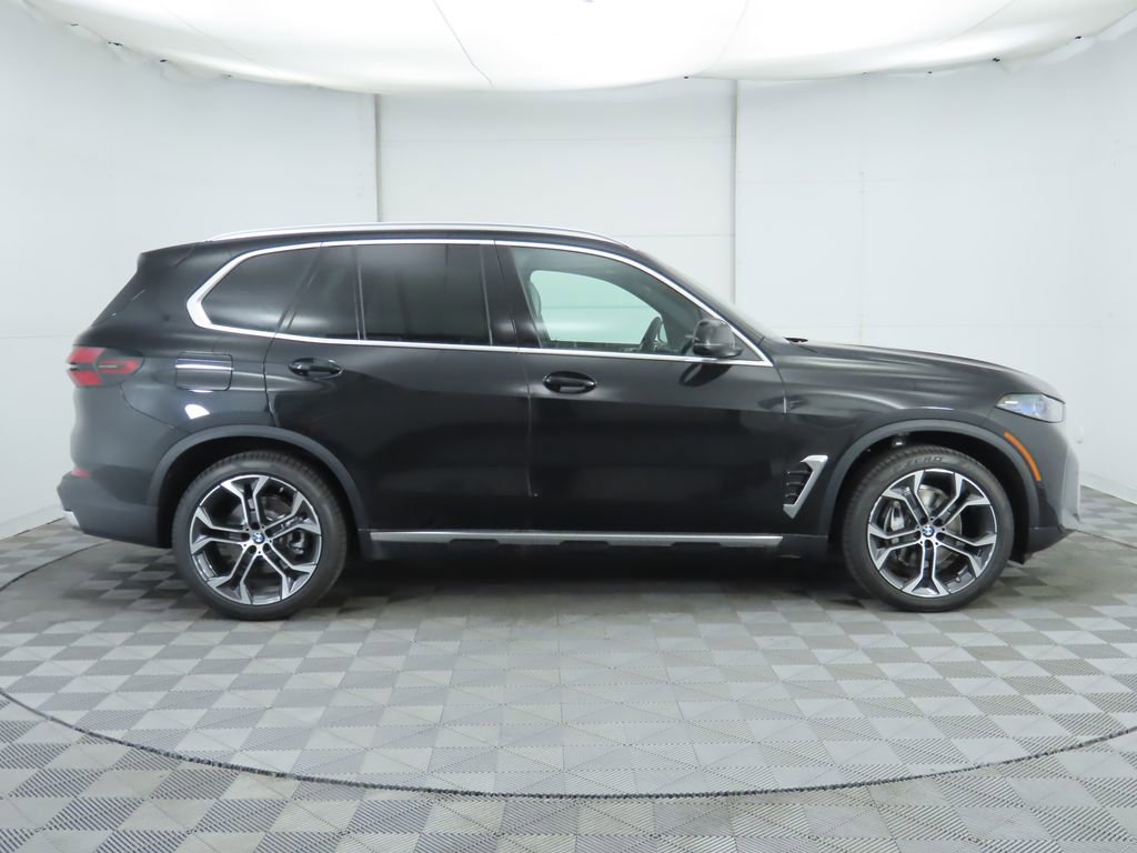 Certified 2026 BMW X5 sDrive40i w/ Climate Comfort Package RWD image 5
